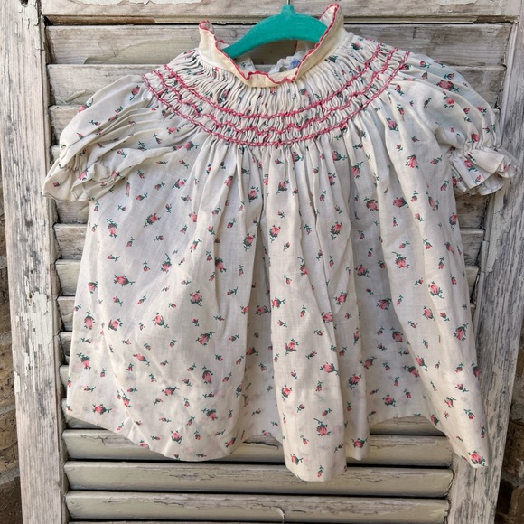 Saks Fifth Avenue Other - Saks Fifth Avenue Vintage Smocked Floral Dress Size 3 Months.